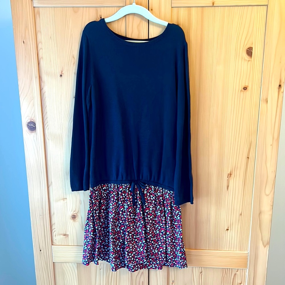 Oshkosh size 7 casual holiday dress